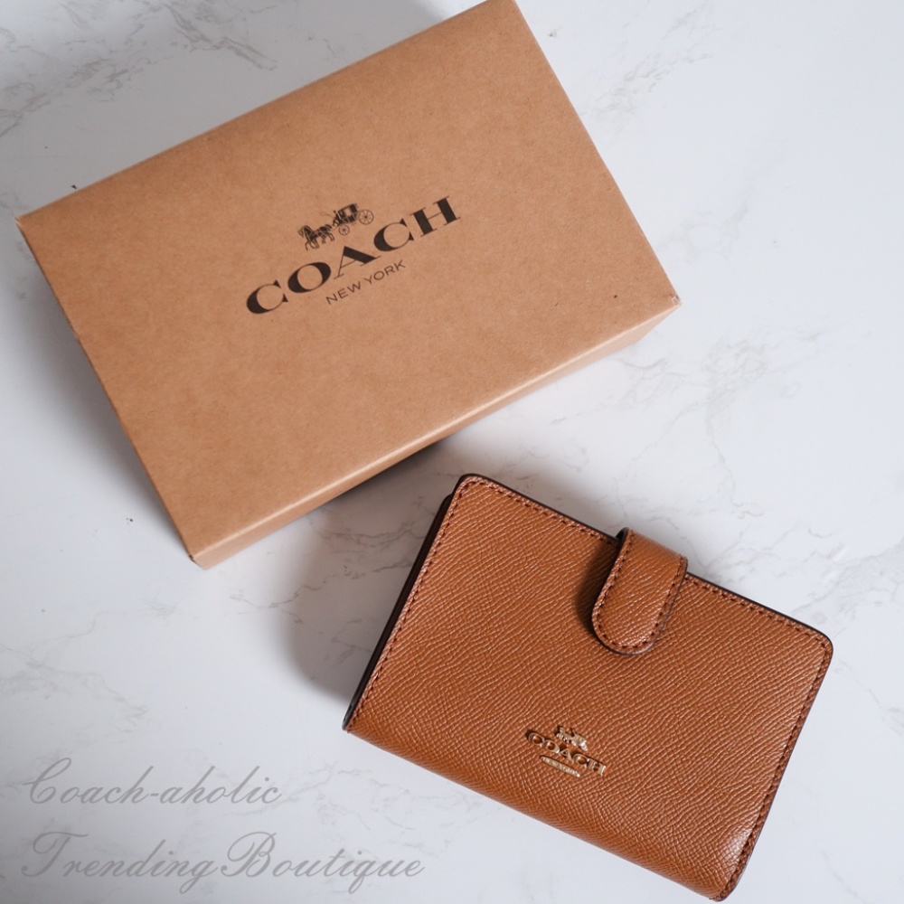 NWT Coach Medium Corner Zip Wallet in Saddle - Picture 2 of 7